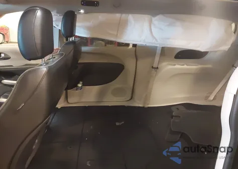 2019 Chrysler Pacifica Limited from USA, damaged, VIN 2C4RC1GG1KR741872